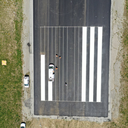 Marquage au sol des aéroports, piste de décollage et attérissage