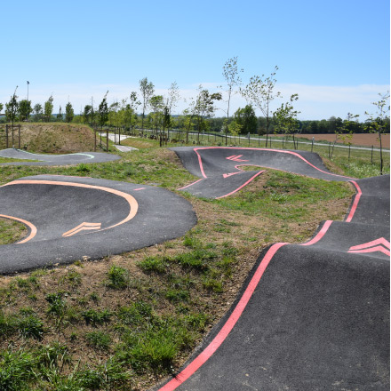 Marquage sol sportif pumptrack HELIOS