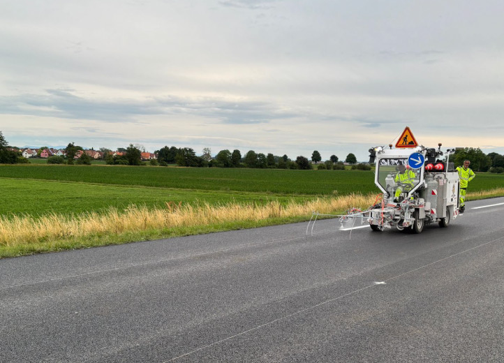 mission-marquage-des-routes-sur-le-D83-actu-11-06-25-marquage-des-routes-helios-2 Mission marquage sur le D83