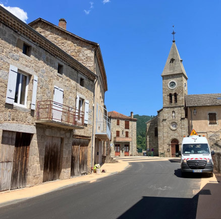un-nouvel-eclat-pour-la-commune-de-saint-julien-dintres-carre Un nouvel éclat pour la commune de Saint-Julien d’Intres