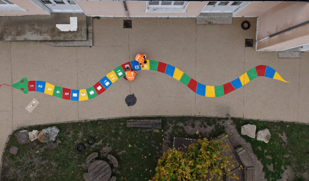 HÉLIOS met des couleurs à l’école de Saint-Laurent-du-Pont