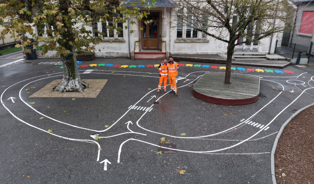 HÉLIOS met des couleurs à l’école de Saint-Laurent-du-Pont