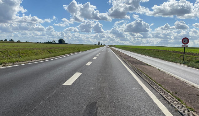 Une signalisation à perte de vue sur la RD77