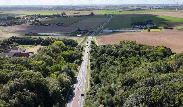 Des cours d’école transformées en Normandie