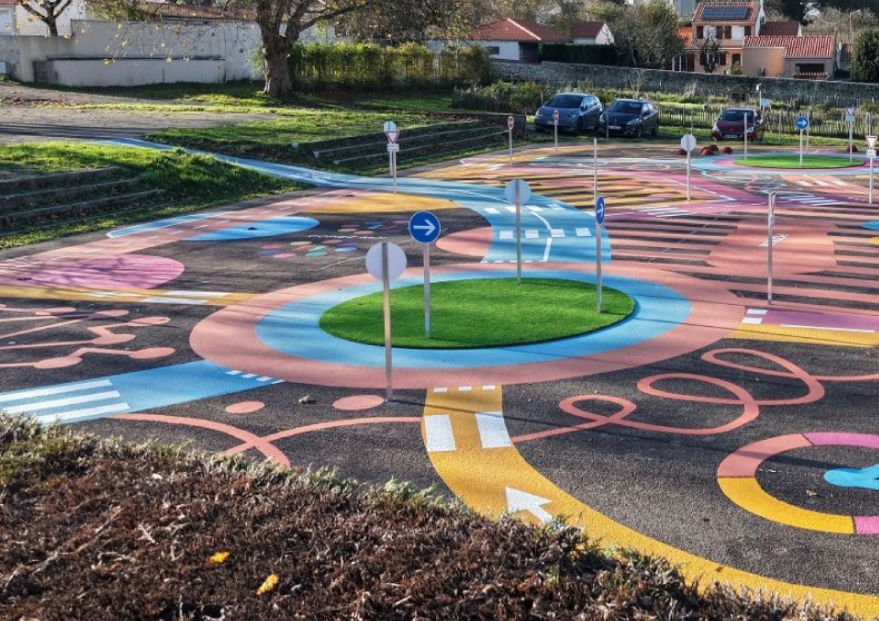 Une aire d’apprentissage haute en couleurs à Saint-Viaud