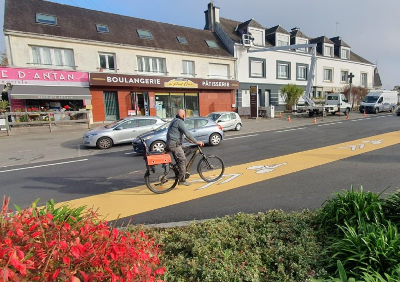 Des pistes cyclables plus visibles et plus sûres