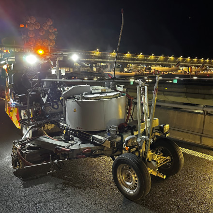 Signalisation horizontale et marquage des routes et autoroutes - HELIOS - Intervention Jour et nuit